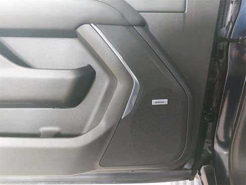 Used 2021 Chevrolet Suburban High Country image 35