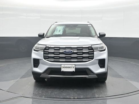New 2026 Ford Explorer Active image 5