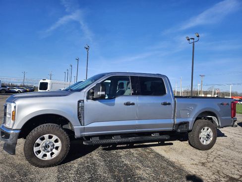 Used 2024 Ford F250 XLT image 2