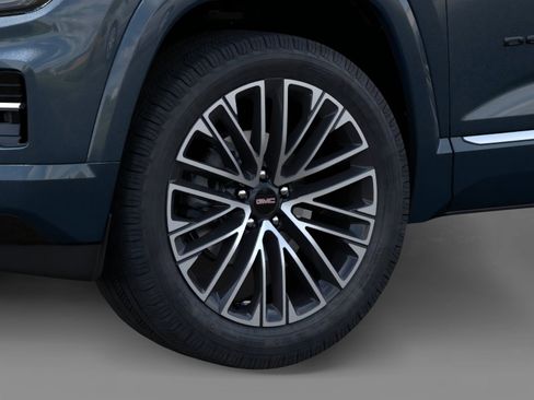 New 2026 GMC Terrain Denali w/ LPO, Black Badging Package AWD/4WD image 9