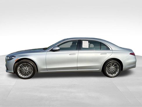 Used 2021 Mercedes-Benz S 580 4MATIC Sedan image 2