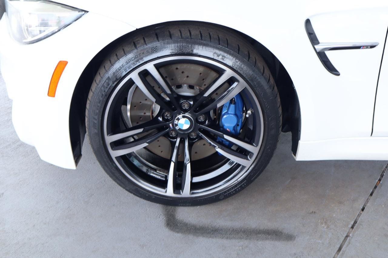 Used 2018 BMW M3 RWD image 12