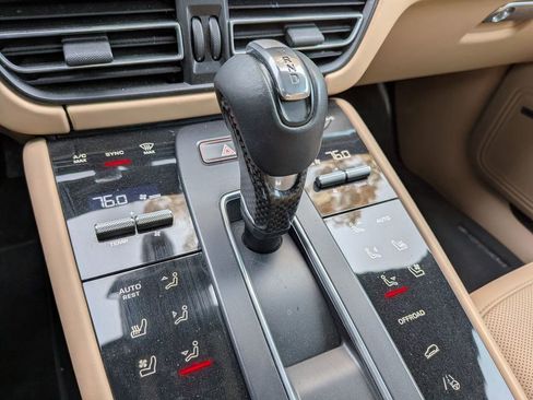 Used 2022 Porsche Macan GTS image 17