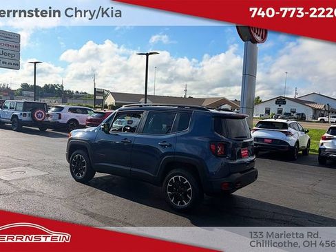 Used 2023 Jeep Renegade Trailhawk AWD/4WD image 5