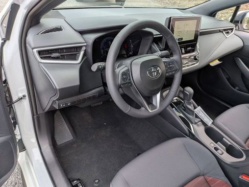 New 2026 Toyota Corolla SE FWD image 9