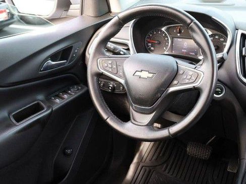 Used 2021 Chevrolet Equinox LT FWD image 23