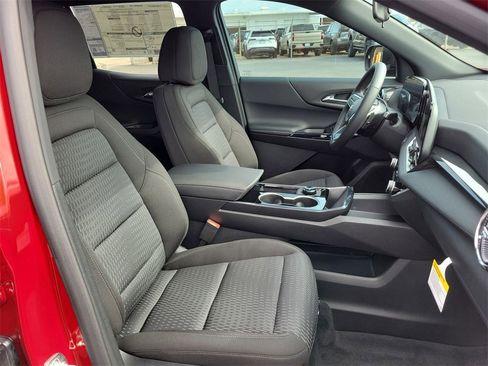 New 2026 Chevrolet Equinox LT image 27