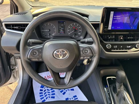 Used 2024 Toyota Corolla LE image 37