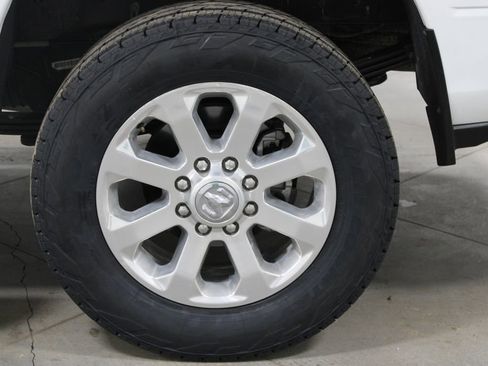 Used 2023 RAM 3500 Laramie AWD/4WD image 18