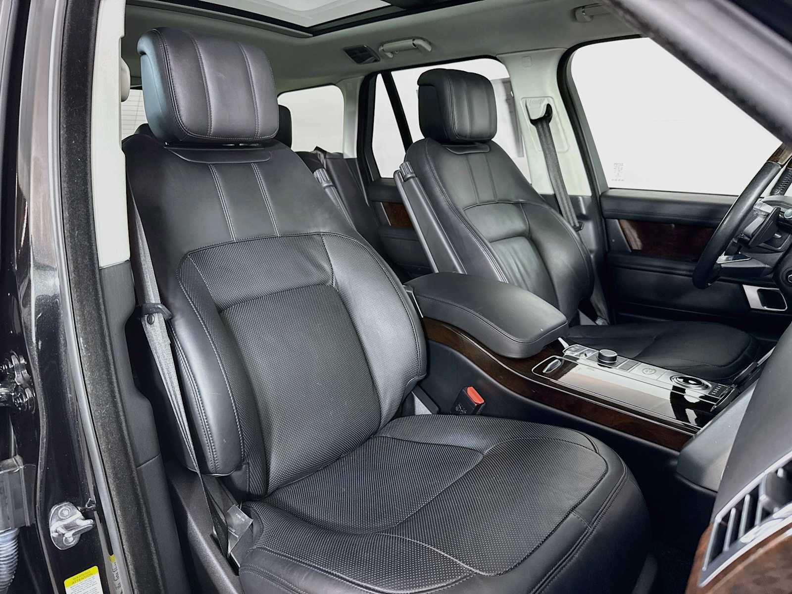 Used 2020 Land Rover Range Rover HSE AWD/4WD image 28