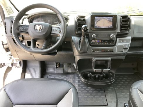 Used 2024 RAM ProMaster 2500 w/ Convenience Group FWD image 18