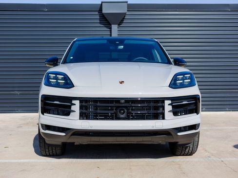 Certified 2026 Porsche Cayenne Coupe AWD/4WD image 10