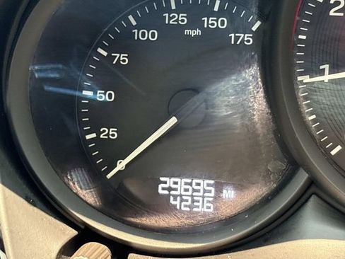 Used 2023 Porsche Macan AWD/4WD image 37