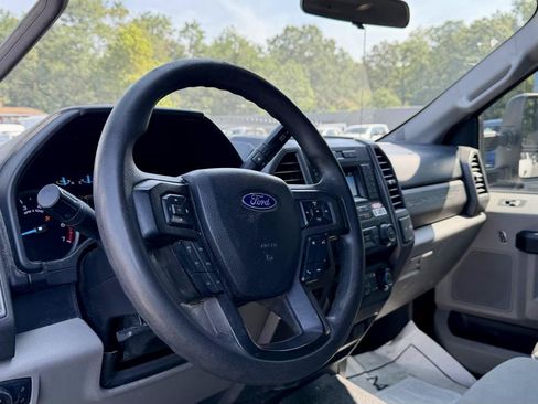 Used 2020 Ford F250 XL w/ Power Equipment Group AWD/4WD image 17