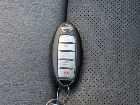 Used 2017 Nissan Maxima 3.5 SV image 28