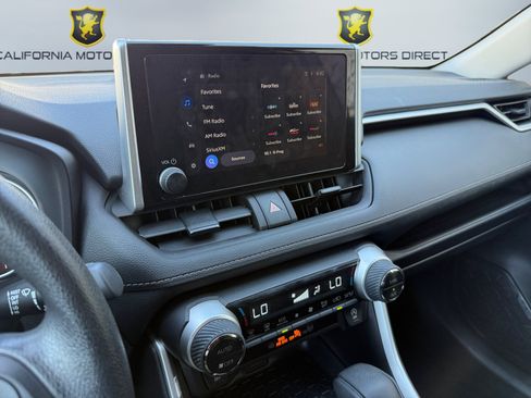 Used 2025 Toyota RAV4 XLE w/ Convenience Package FWD image 14