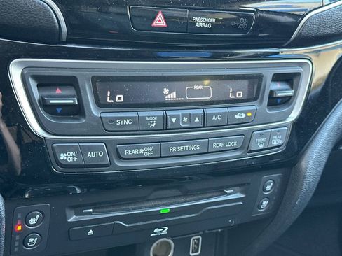 Certified 2019 Honda Pilot Elite image 22