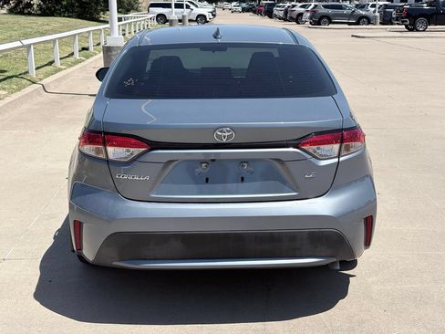 Used 2021 Toyota Corolla LE FWD image 5