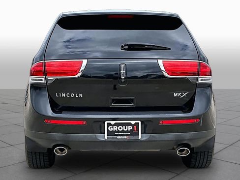 Used 2013 Lincoln MKX FWD image 5