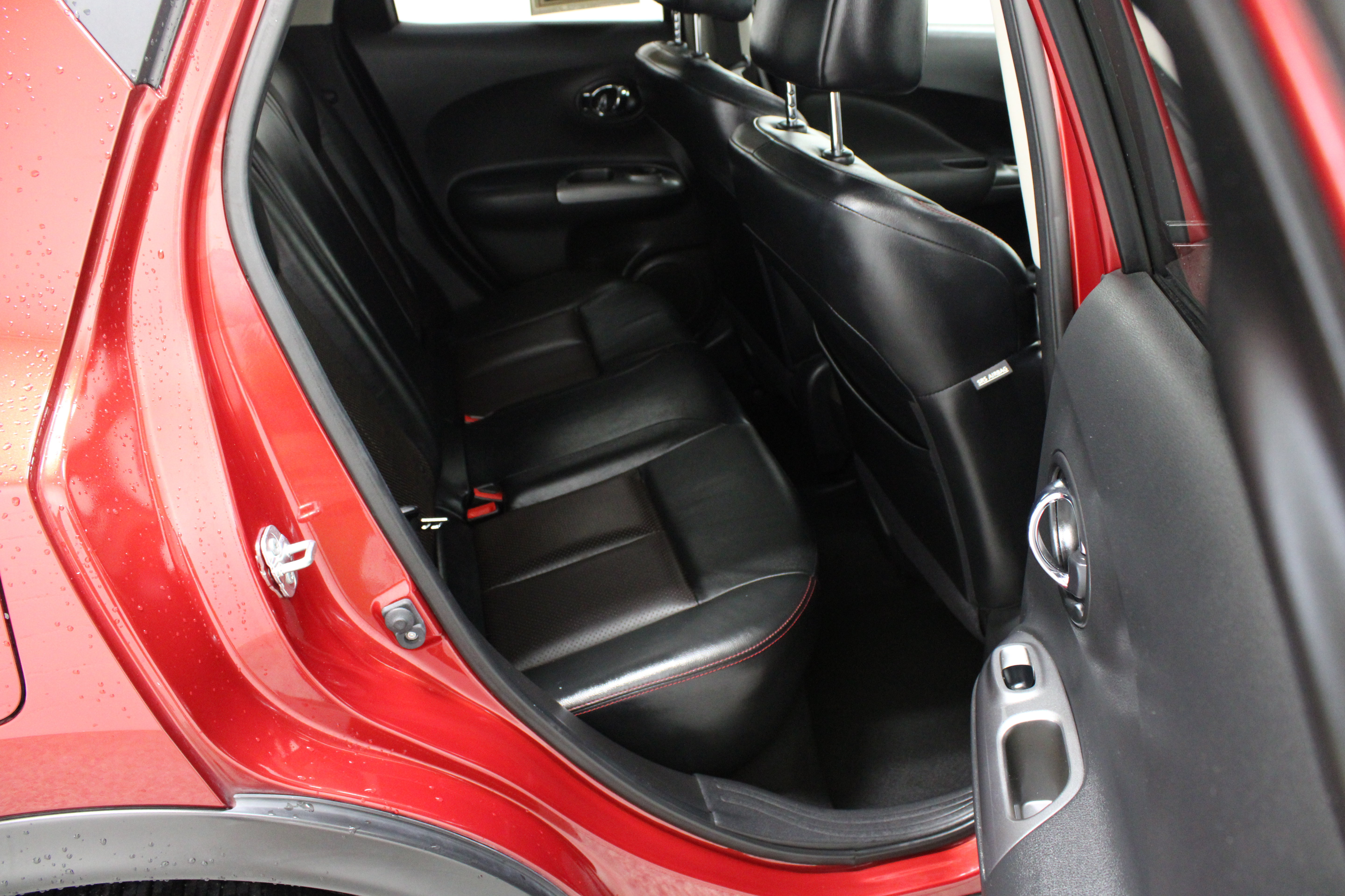 Used 2016 Nissan Juke SL FWD image 35