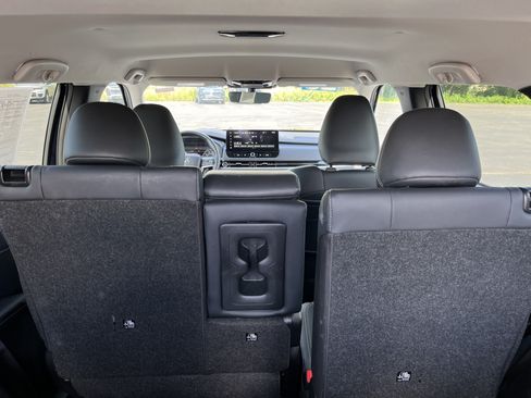 Used 2025 Mitsubishi Outlander SE AWD/4WD image 14