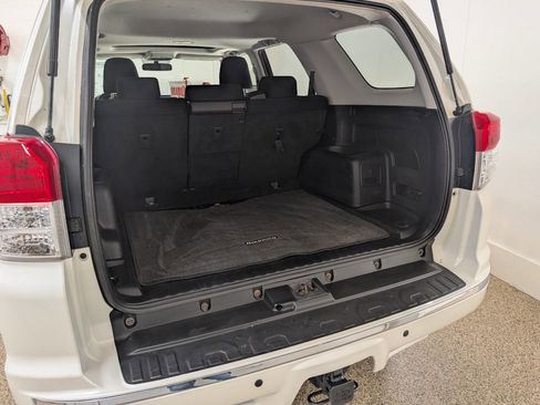 Used 2010 Toyota 4Runner SR5 image 15