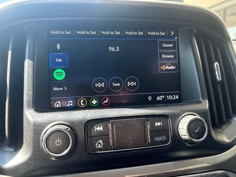 Used 2022 Chevrolet Colorado Z71 AWD/4WD image 10