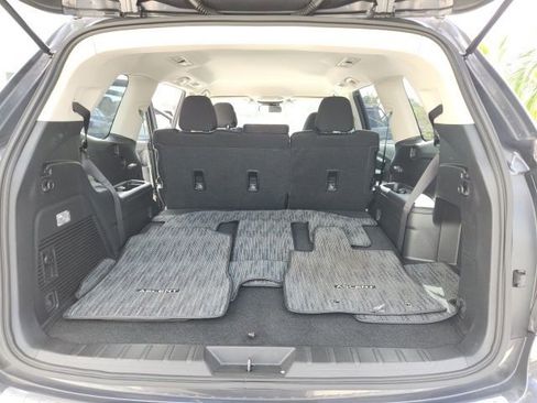 Used 2023 Subaru Ascent Base image 21