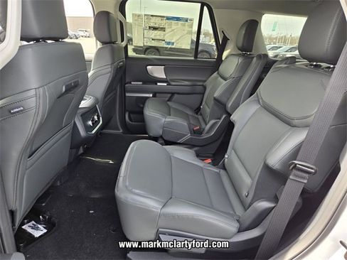 New 2026 Ford Expedition Active image 6