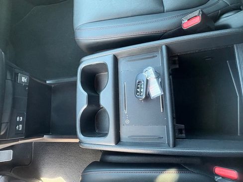 Used 2025 Honda Odyssey Sport-L image 15