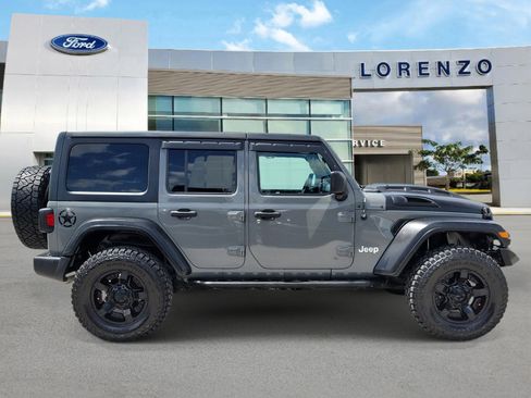 Used 2018 Jeep Wrangler Unlimited Sport S AWD/4WD image 4
