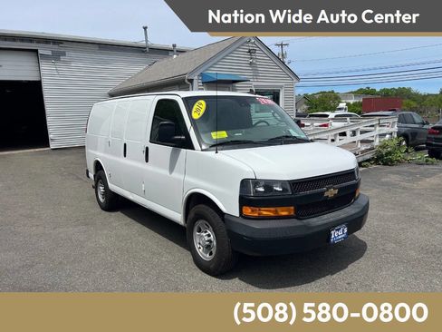 Used 2019 Chevrolet Express 2500 RWD image 1