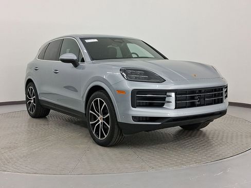 New 2026 Porsche Cayenne AWD/4WD image 7