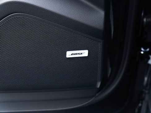 New 2026 Porsche Cayenne image 25