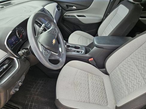 Used 2022 Chevrolet Equinox LS w/ LS Convenience Package FWD image 13