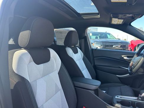 New 2026 Chevrolet Trax LT image 15