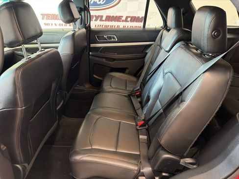 Used 2016 Ford Explorer XLT w/ Equipment Group 202A image 29