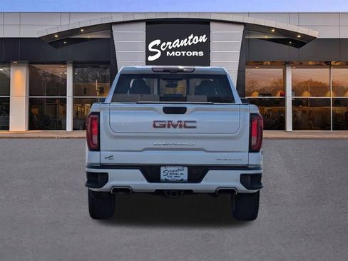 Certified 2022 GMC Sierra 1500 Denali w/ Denali Reserve Package AWD/4WD image 4