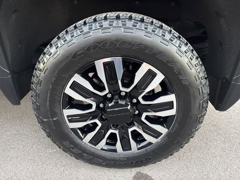 Used 2024 GMC Sierra 2500 Denali Ultimate w/ Max Trailering Package image 31