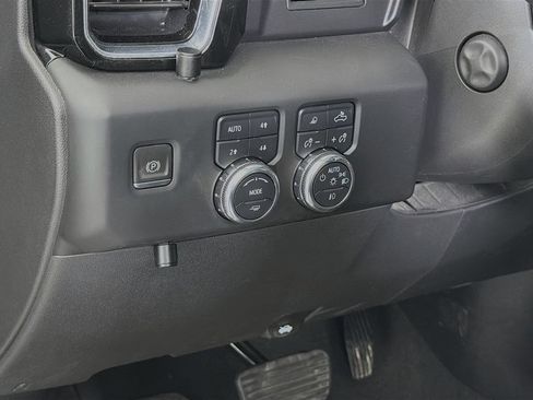 Used 2022 GMC Sierra 1500 Denali AWD/4WD image 13