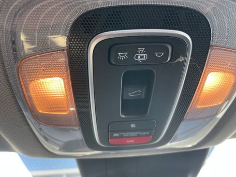 Used 2022 Hyundai Elantra SEL w/ Convenience + Premium Package FWD image 50