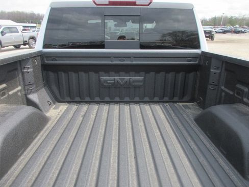 New 2026 GMC Sierra 1500 SLT w/ SLT Premium Plus Package AWD/4WD image 7