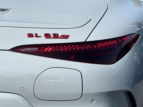 New 2025 Mercedes-Benz SL 63 AMG S e Performance 4MATIC image 32