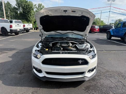Used 2017 Ford Mustang GT Premium RWD image 47