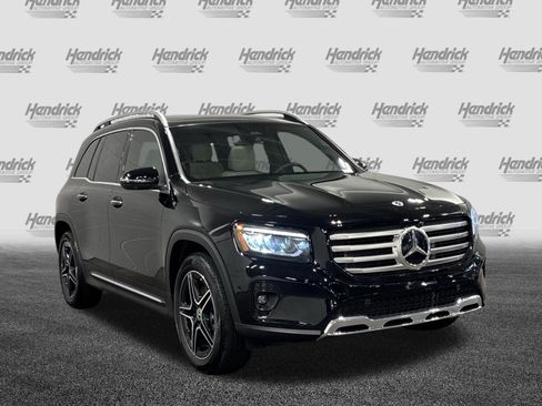 New 2026 Mercedes-Benz GLB 250 image 2