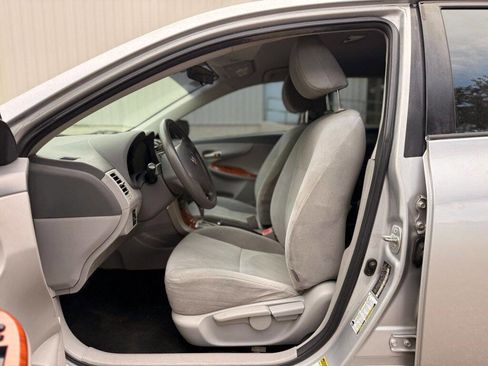 Used 2009 Toyota Corolla XLE image 10