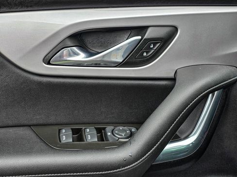 Used 2021 Chevrolet Blazer LT image 12