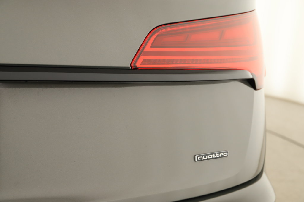 Certified 2023 Audi Q5 2.0T Premium Plus AWD/4WD image 29