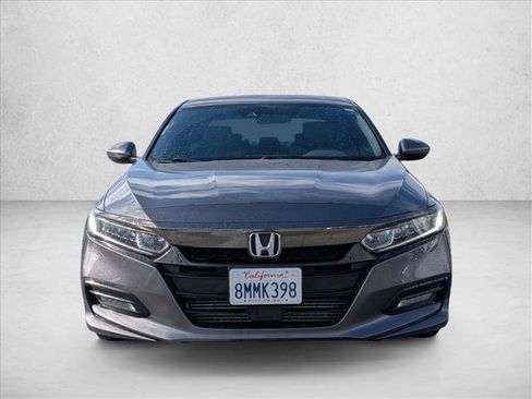 Used 2019 Honda Accord Sport image 2