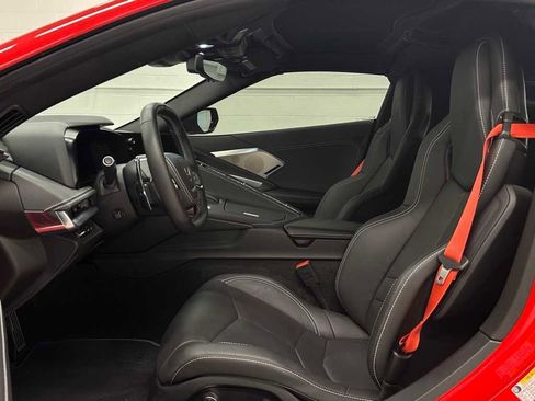 Used 2025 Chevrolet Corvette Stingray Preferred Cpe w/ 2LT image 11